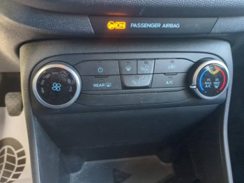 Photo 20 du bon plan FORD Fiesta 1.0 EcoBoost 95ch Cool & Connect 5p occasion à 15390 €