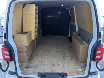 Photo 5 du bon plan VOLKSWAGEN Transporter Fg VUL 3.0T L2H1 2.0 TDI 150ch Business Line Plus DSG7 occasion à 24900 €