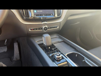 Photo 16 du bon plan VOLVO XC60 T6 AWD 253 + 145ch Ultra Style Dark Geartronic occasion à 56900 €