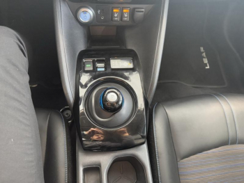 Photo 11 du bon plan NISSAN Leaf 150ch 40kWh N-Connecta 2018 occasion à 14990 €