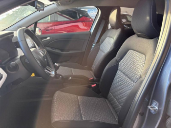 Photo 10 du bon plan RENAULT Clio 1.0 TCe 100ch Evolution GPL occasion à 16690 €