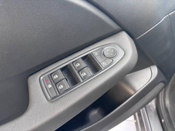 Photo 11 du bon plan RENAULT Clio 1.0 TCe 100ch Evolution GPL occasion à 16690 €