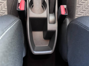 Photo 25 du bon plan RENAULT Clio 1.0 TCe 100ch Evolution GPL occasion à 16690 €