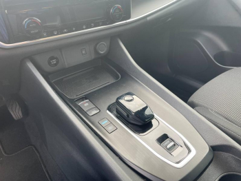 Photo 15 du bon plan NISSAN Qashqai e-POWER 190ch Business Edition 2022 occasion à 29690 €