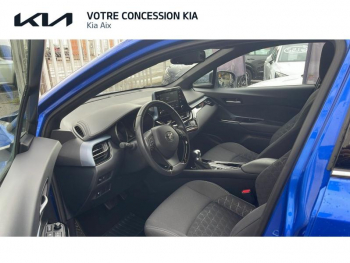 Photo 4 du bon plan TOYOTA C-HR 122h Edition 2WD E-CVT RC19 occasion à 18990 €