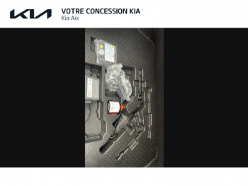Photo 19 du bon plan TOYOTA C-HR 122h Edition 2WD E-CVT RC19 occasion à 18990 €
