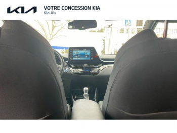Photo 20 du bon plan TOYOTA C-HR 122h Edition 2WD E-CVT RC19 occasion à 18990 €