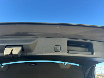 Photo 17 du bon plan FORD Kuga 2.5 Duratec 225ch PHEV Vignale BVA occasion à 29900 €