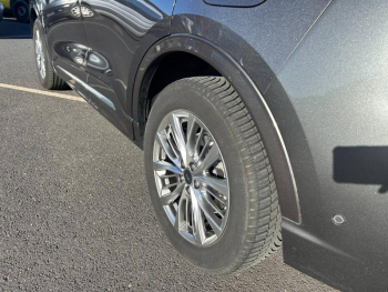 Photo 19 du bon plan FORD Kuga 2.5 Duratec 225ch PHEV Vignale BVA occasion à 29900 €