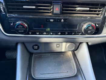 Photo 20 du bon plan NISSAN Qashqai e-POWER 190ch Tekna 2022 occasion à 30890 €