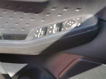 Photo 7 du bon plan FORD Kuga 2.5 Duratec 225ch PowerSplit PHEV Titanium e-CVT occasion à 25890 €