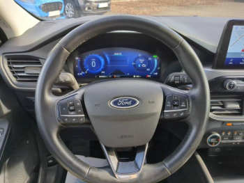 Photo 12 du bon plan FORD Kuga 2.5 Duratec 190ch FHEV E85 Titanium BVA occasion à 24000 €