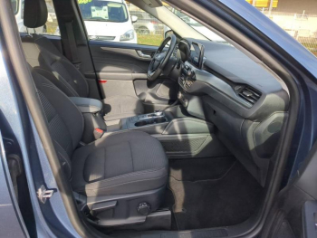 Photo 18 du bon plan FORD Kuga 2.5 Duratec 190ch FHEV E85 Titanium BVA occasion à 24000 €