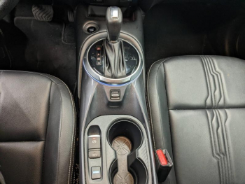 Photo 17 du bon plan NISSAN Juke 1.6 Hybrid 143ch Tekna 2023.5 occasion à 27900 €