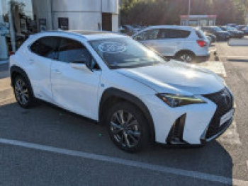 Photo 4 du bon plan LEXUS UX 250h 2WD F SPORT Design occasion à 33800 €