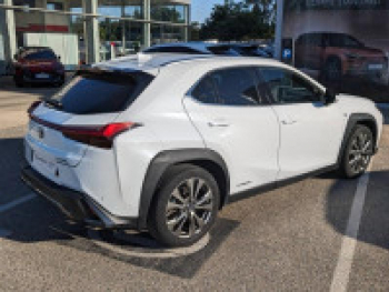 Photo 6 du bon plan LEXUS UX 250h 2WD F SPORT Design occasion à 33800 €