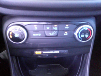 Photo 11 du bon plan FORD Puma 1.0 Flexifuel 125ch S&S mHEV Titanium occasion à 21900 €