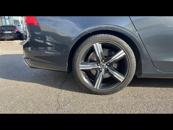 Photo 4 du bon plan VOLVO V90 D4 AWD 190ch R-Design Geartronic occasion à 29900 €