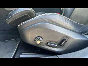 Photo 6 du bon plan VOLVO V90 D4 AWD 190ch R-Design Geartronic occasion à 29900 €