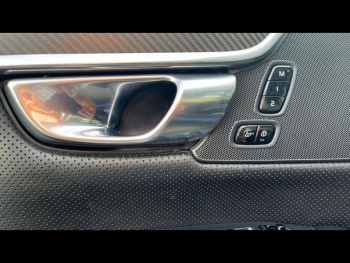 Photo 8 du bon plan VOLVO V90 D4 AWD 190ch R-Design Geartronic occasion à 29900 €