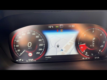 Photo 11 du bon plan VOLVO V90 D4 AWD 190ch R-Design Geartronic occasion à 29900 €