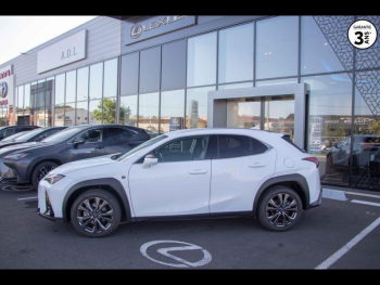 Photo 2 du bon plan LEXUS UX 250h 2WD F SPORT Design occasion à 27900 €