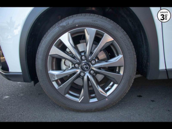 Photo 5 du bon plan LEXUS UX 250h 2WD F SPORT Design occasion à 27900 €