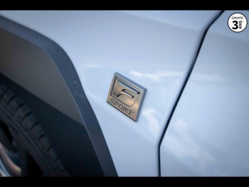 Photo 16 du bon plan LEXUS UX 250h 2WD F SPORT Design occasion à 27900 €