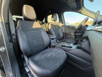 Photo 27 du bon plan FORD Kuga 2.5 Duratec 225ch Hybride Rechargeable ST-Line X Powershift occasion à 37901 €