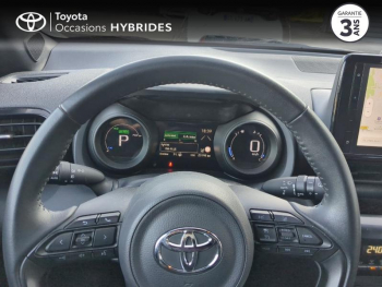 Photo 13 du bon plan TOYOTA Yaris Cross 116h Design MY22 BLEU KYANITE occasion à 24490 €
