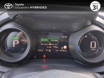 Photo 14 du bon plan TOYOTA Yaris Cross 116h Design MY22 BLEU KYANITE occasion à 24490 €