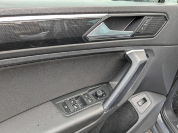 Photo 9 du bon plan VOLKSWAGEN Tiguan 2.0 TDI 150ch Elegance Exclusive DSG7 occasion à 32400 €