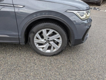Photo 21 du bon plan VOLKSWAGEN Tiguan 2.0 TDI 150ch Elegance Exclusive DSG7 occasion à 32400 €