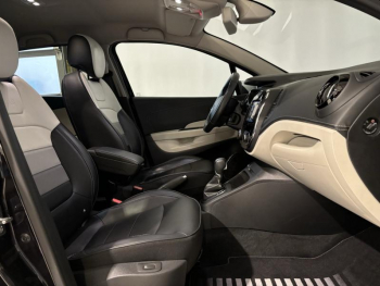 Photo 12 du bon plan RENAULT Captur 1.2 TCe 120ch energy Initiale Paris EDC occasion à 16990 €