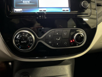 Photo 19 du bon plan RENAULT Captur 1.2 TCe 120ch energy Initiale Paris EDC occasion à 16990 €