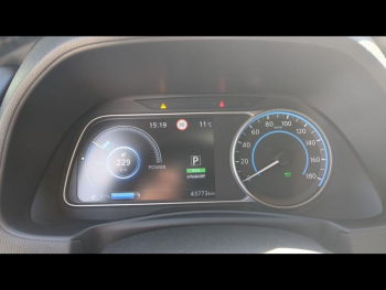 Photo 12 du bon plan NISSAN Leaf 150ch 40kWh Acenta occasion à 13990 €