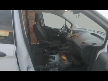 Photo 20 du bon plan FORD Transit Courier VUL 1.0E 100ch Stop&Start Trend occasion à 12990 €