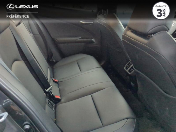 Photo 7 du bon plan LEXUS UX 250h 2WD F SPORT Design occasion à 30990 €