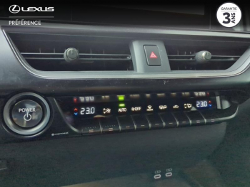 Photo 18 du bon plan LEXUS UX 250h 2WD F SPORT Design occasion à 30990 €