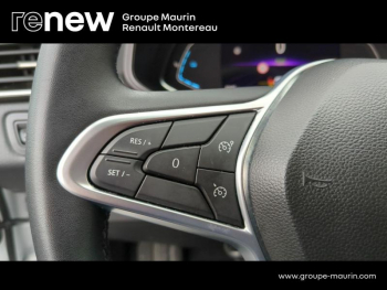 Photo 21 du bon plan RENAULT Clio 1.6 E-Tech hybride 145ch Equilibre occasion à 18990 €