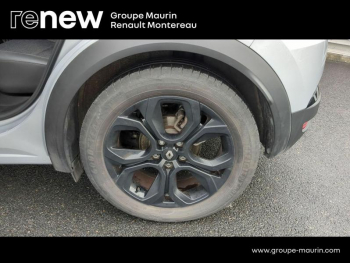 Photo 17 du bon plan RENAULT Captur 1.6 E-Tech hybride 145ch Rive Gauche occasion à 22490 €