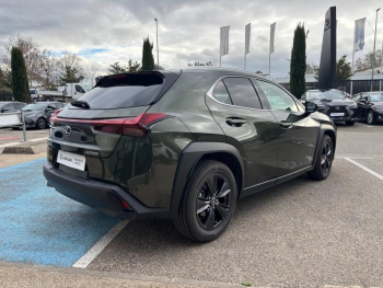 Photo 5 du bon plan LEXUS UX 250h 2WD Luxe occasion à 34900 €