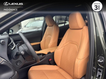 Photo 17 du bon plan LEXUS UX 250h 2WD Luxe occasion à 34900 €