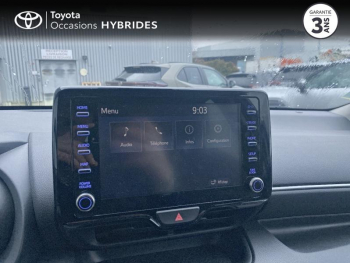 Photo 15 du bon plan TOYOTA Yaris 116h Design 5p MY22 occasion à 20490 €