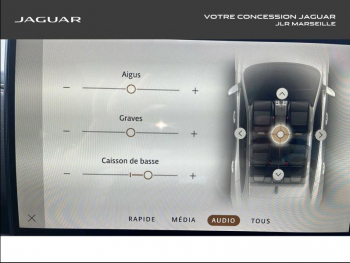 Photo 22 du bon plan JAGUAR F-Pace D200 MHEV R-Dynamic SE BVA8 AWD occasion à 49990 €