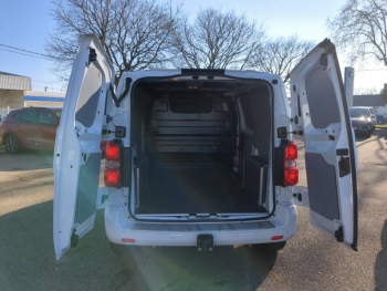Photo 7 du bon plan CITROEN Jumpy Fg VUL M 2.0 BlueHDi 180ch S&S Driver EAT8 occasion à 31000 €