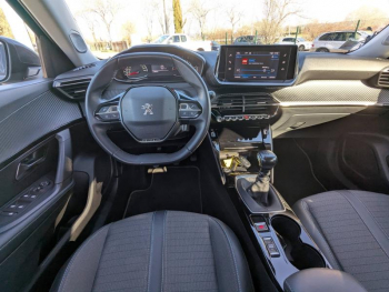 Photo 2 du bon plan PEUGEOT 2008 1.2 PureTech 130ch S&S Allure occasion à 16490 €