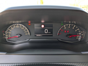 Photo 16 du bon plan PEUGEOT 2008 1.2 PureTech 130ch S&S Allure occasion à 16490 €