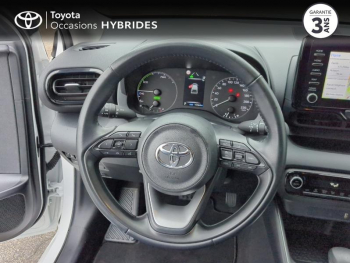 Photo 9 du bon plan TOYOTA Yaris 116h Dynamic Business 5p + Programme Beyond Zero Academy MY22 occasion à 20280 €