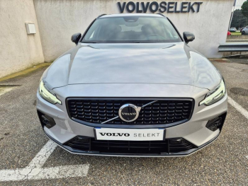 Photo 10 du bon plan VOLVO V60 B4 197ch Ultra Style Dark DCT 7 occasion à 51990 €